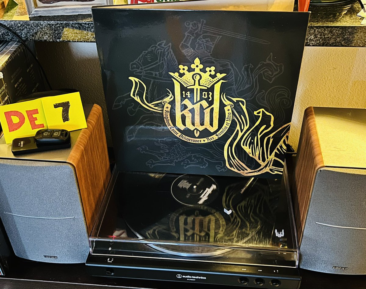 warm slices of tweet media