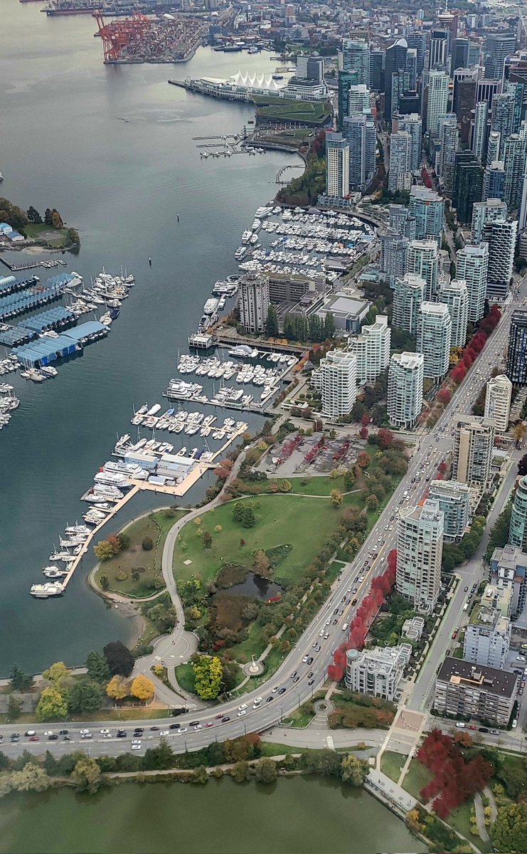 Which angle of the #WestEnd & #LostLagoon do you like best? 📷 #Vancouver #helicopterlife #Vancity #YVR #Canada