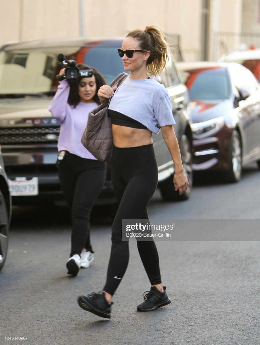 Harry Styles, Olivia Wilde updates🍋🍋 tweet media