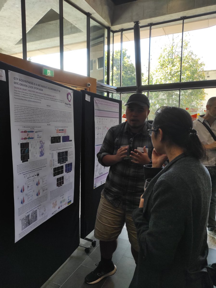 taratigani's tweet photo. There was some great representation from members of the Brown and Cox Labs! Looking forward to some more exciting talks over the next few days @PeterMacRes @PMacStudents 2/2 https://t.co/8UVNOwC6SX