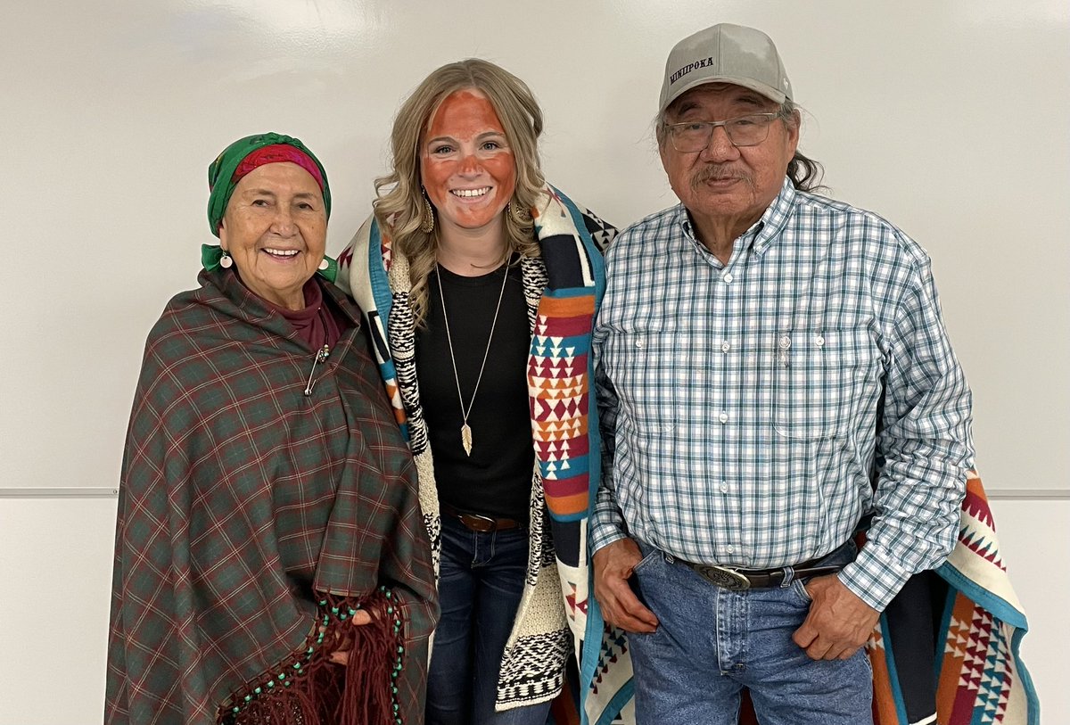 Kristen DeMone tweet media