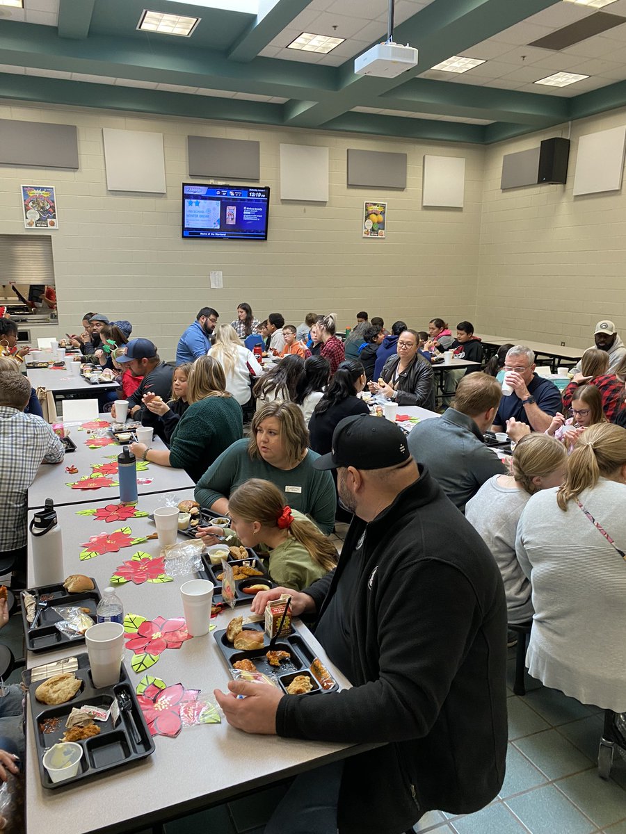 CMCSI (@cmcsiwarriors) on Twitter photo We loved celebrating with our 5th Grade families at our Holiday Lunch today! <a href="/HCSNutrition/">Hall County School Nutrition</a> We loved celebrating with our 5th Grade families at our Holiday Lunch today! <a href="/HCSNutrition/">Hall County School Nutrition</a>