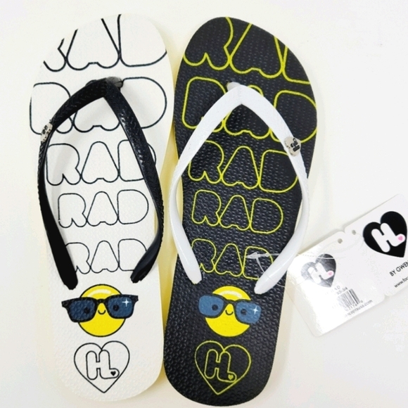 So good I had to share! Check out all the items I'm loving on <a href="/Poshmarkapp/">Poshmark</a> from <a href="/bhannon535/">Beth Hannon</a> <a href="/rumibloom/">Ashley Tomlinson</a> #poshmark #fashion #style #shopmycloset #anastasiabeverlyhills #romwe #harajukulovers: posh.mk/uuk1ySlTzvb