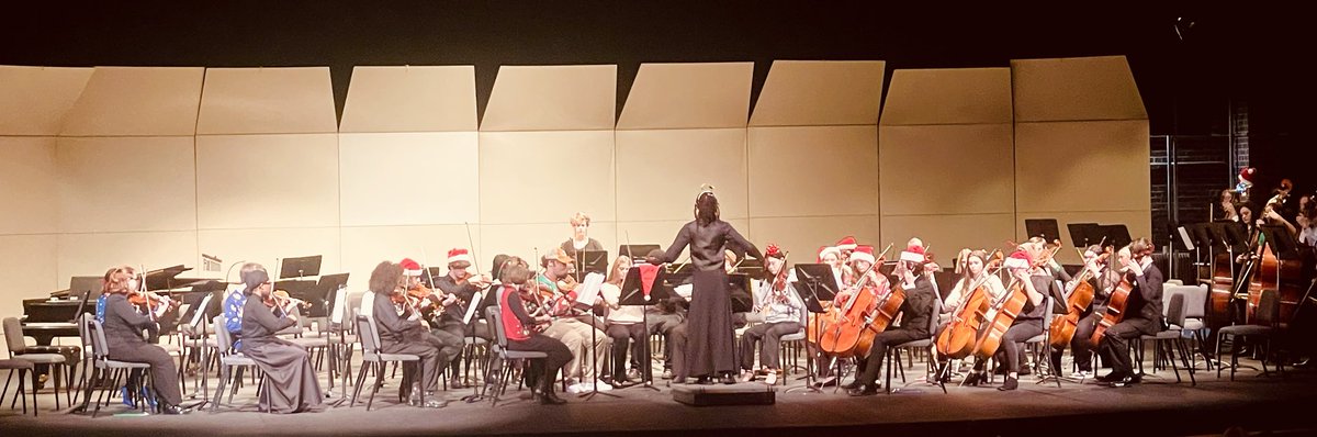 Enjoying the sounds of the season with our ⁦<a href="/ecghighschool/">E.C. Glass H.S.</a>⁩ orchestra!!!