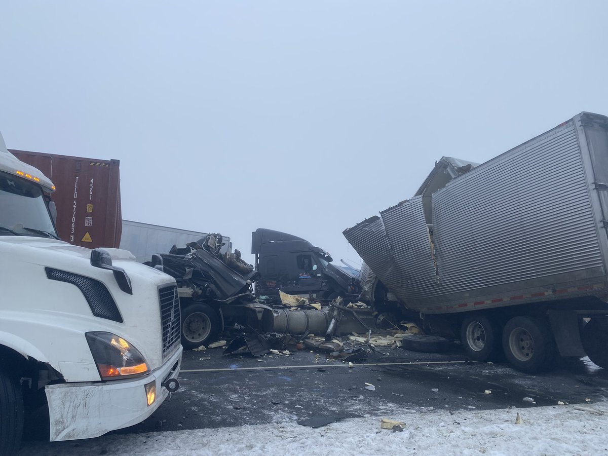 JeremyHarrisTV's tweet photo. UPDATE: The total of involved vehicles has now gone up to 38 (omg). 20 cars, 18 semi trucks. Troopers say the pile-up started when a car lost control and came to rest blocking both EB lanes. I-90 was closed for 10 hours. Watch for my story at 6: https://t.co/WQjF17F5zU @komonews https://t.co/7elNfuNYNQ