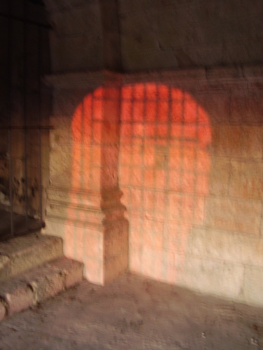 La ermita del Alto Rey es el santuario más elevado de Castilla–La Mancha, situado a 1.852 metros. Una perfecta combinación entre historia, patrimonio y naturaleza. ¡No te lo pierdas!

henaresaldia.com/la-ermita-mas-…