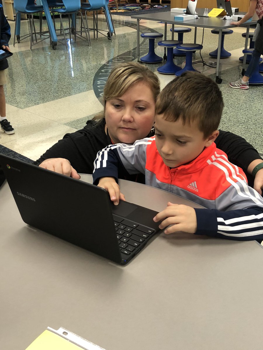 bpeslibrary's tweet photo. It was a super, second grade day of coding in the library today @BettePerot @KellerLibraries 🤩 @hourofcode #kisdlibraries https://t.co/6QpDwiSUBu