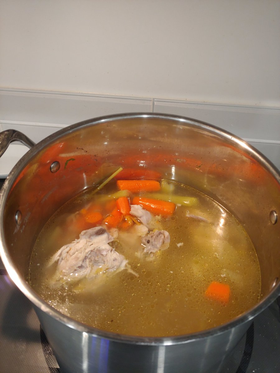 EntOntario's tweet photo. A @CornerGas dinner, #chilicheesedogs and #spicywings plus #chickensoup cuz you know, #TheRuby has a kosher clientele. @BrentButt @nancyRtweets https://t.co/flsVtX0ptq