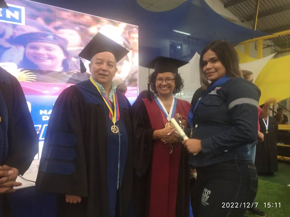 EdgarBlanco_VE's tweet photo. Más de 12 Mil Trabajadoras y Trabajadores del Sector público y privado se graduaron hoy a nivel nacional con las Misiones Educativas, Inces y las Universidades Nacionales y Territoriales cumpliendo con las instrucciones del Presidente @NicolasMaduro @delcyrodriguezv @torrealbaf https://t.co/U8XW04QX8d