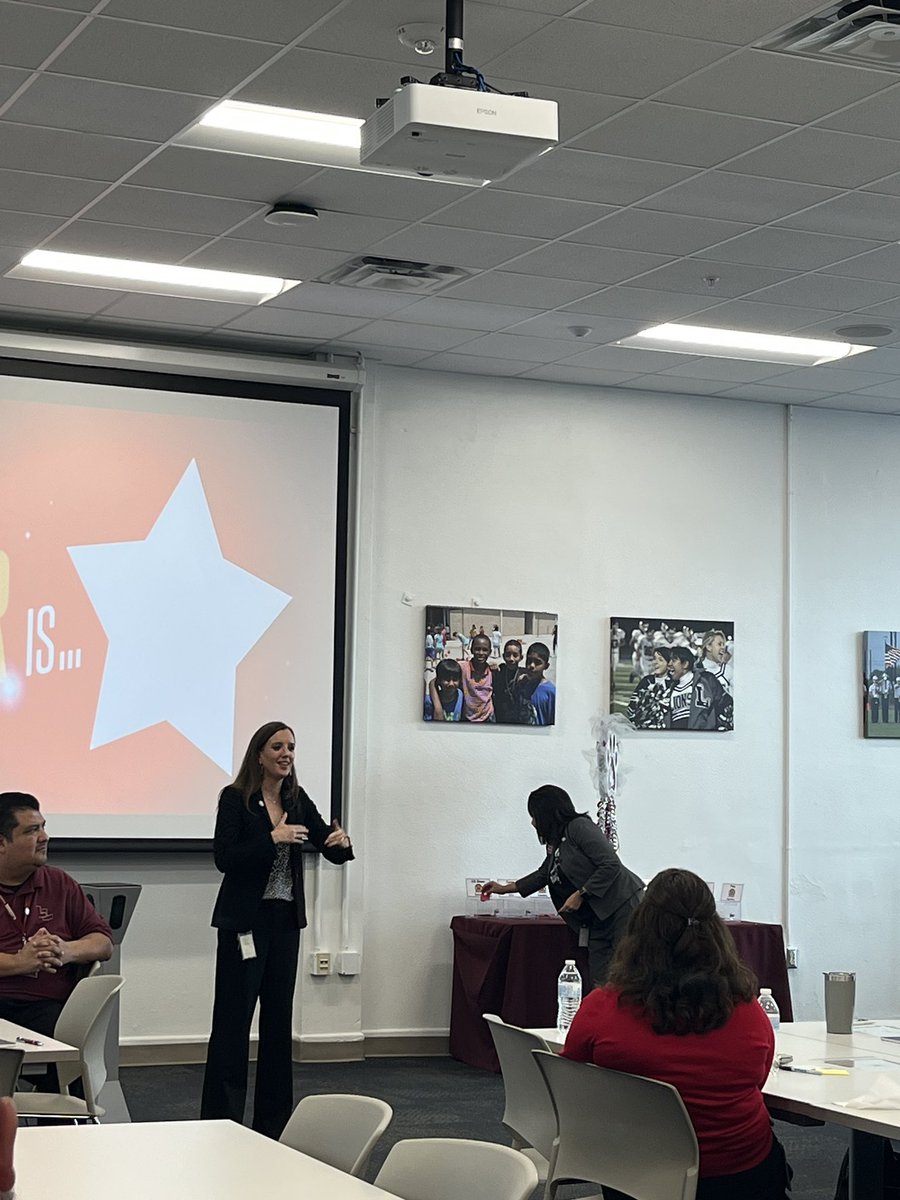 eXpfamilia's tweet image. Congratulations to @ABStrawn for winning the Attendance Award today❤️Missing school is missing out!  Way to go!#LionsEmpower #LockedonExcellence