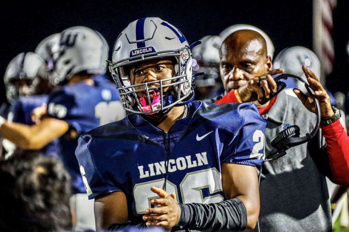 DrewScott901's tweet image. Blessed to receive an offer from Lincoln University!! @JosephC48447705 @LausanneFB @CSmithScout