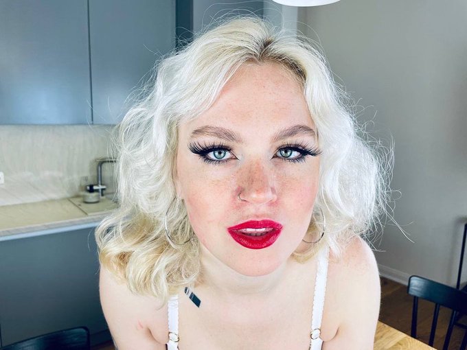 Can I kiss you?❤️ #model #redlips #kiss #blonde #slut #horny #hot #modeling #tattoos #beauty https://t<a href="/tag/model"class="tags">#model</a><a href="/tag/redlips"class="tags">#redlips</a><a href="/tag/kiss"class="tags">#kiss</a><a href="/tag/blonde"class="tags">#blonde</a><a href="/tag/beauty"class="tags"><span>#beauty</span></a><a href="/tag/hot"class="tags"><span>#hot</span></a><a href="/tag/tattoos"class="tags"><span>#tattoos</span></a><a href="/tag/modeling"class="tags"><span>#modeling</span></a><a href="/tag/horny"class="tags"><span>#horny</span></a><a href="/tag/slut"class="tags"><span>#slut</span></a>
