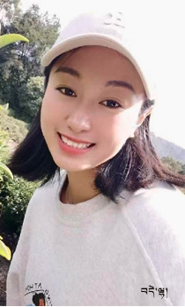 Tibetankyi's tweet photo. 成都的抗议活动中三位藏族女性被批捕的消息。Three young #Tibetan women, Zamkar, Kalsang Dolma and Delha, have been arrested  for allegedly taking part in a protest against the #CCP's #zerocovid" restrictions, a rare challenge to the ruling CCP in the city of #Chengdu in recent days https://t.co/dYc35UuRK0