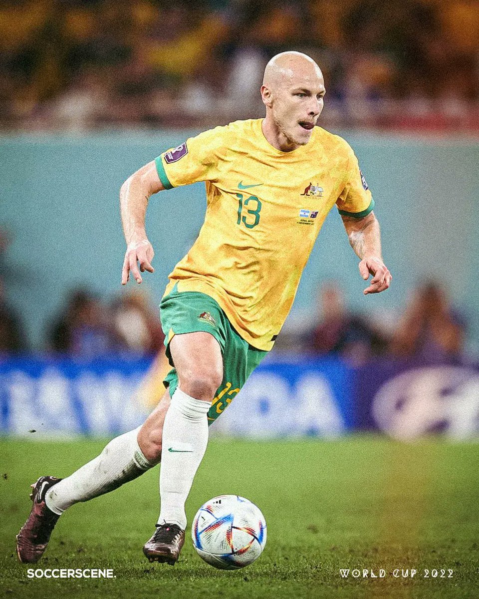 Aaron Mooy kick-starting an attack with the ball at his feet

#Soccer #Socceroos #GiveIt100 #FIFAWorldCup #GGArmyOnTour #GGArmy