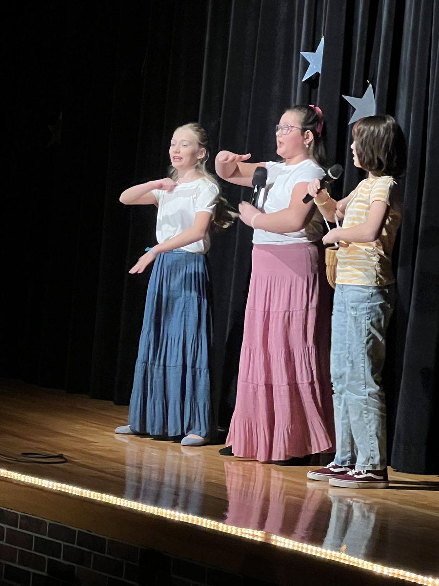 Lisa Mele tweet media