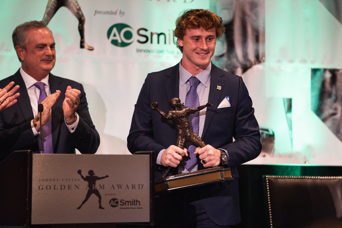 Golden Arm Award tweet media