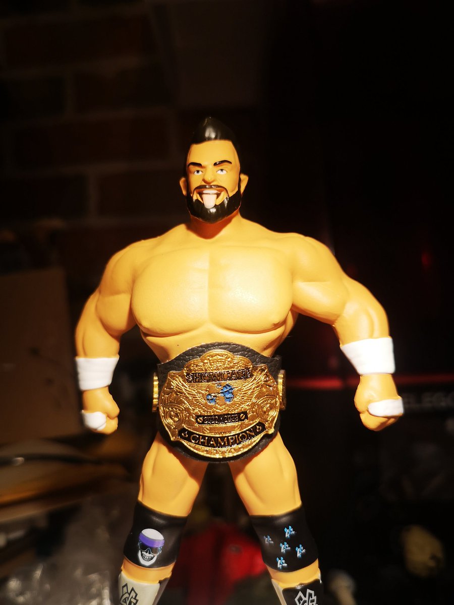 RiotZoo's tweet photo. The @WrestShowcase champion @TheMattCardona showing of his title via the major bendy!!!

Shout out to @Hellfire_Design for helping out with this project.

#mattCardona @MajorWFPod #majorpodNetwork #wrestlingtoys #wrestlingfigure #gcw #tntextremewrestling #3ddesign #3dprints https://t.co/jeBkWXs9FR