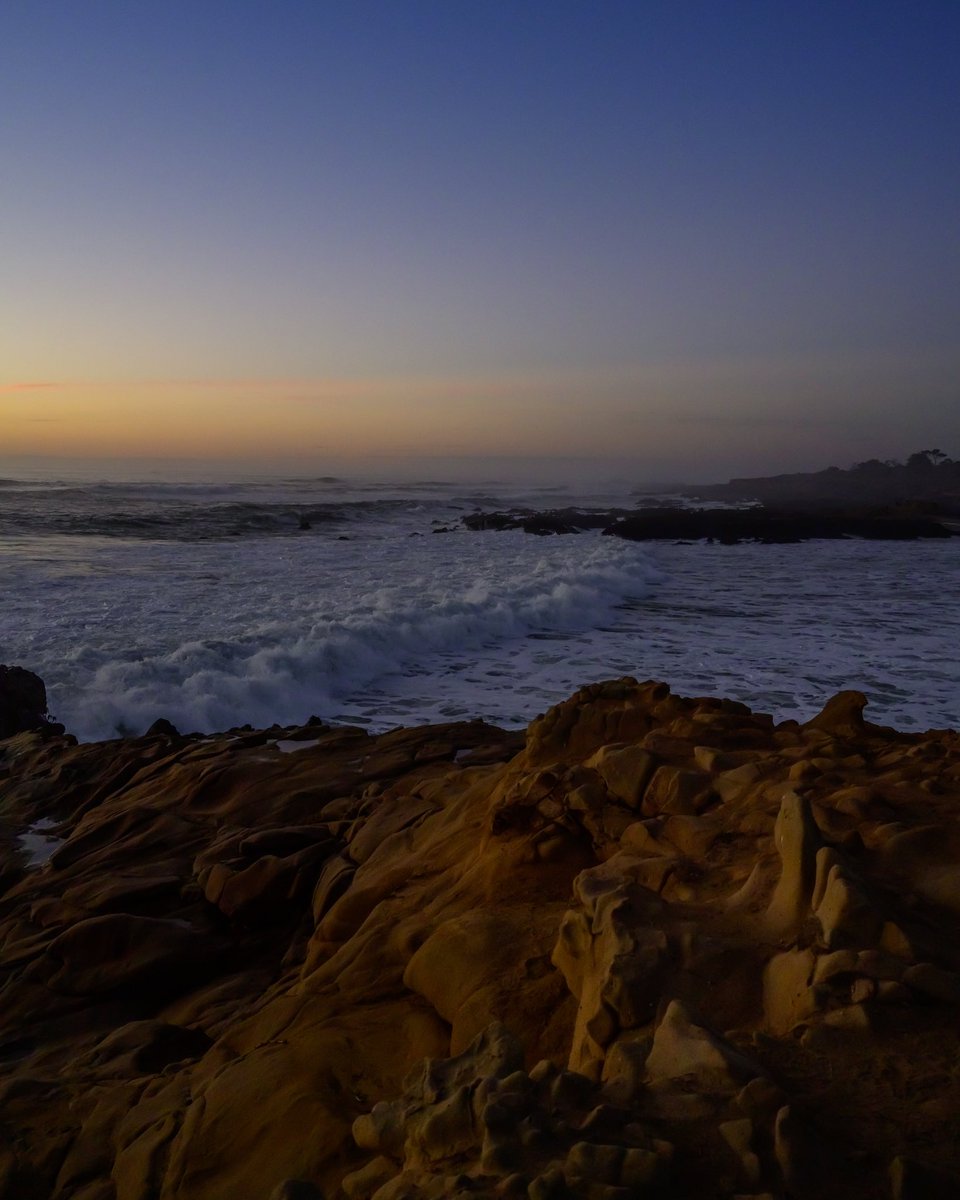 Today’s shot…Waves rolling in after sunset. Pescadero, CA. November 2022. 

#Nikon #nikoncreators #nikonnofilter #NikonPhotography #LandscapePhotography #NaturePhotography #California #CaliforniaPhotography #CaliforniaCoast #sunset #sunsetphotography #bluehourphotography