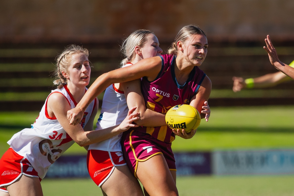 Madizen Wilkins has had an amazing 2022 as Subi's 3rd Best and Fairest, an AFLW debut and a holiday to Hawaii!! It doesn't get much better than that 🦁 

Check out our chat with Madi here subiacofc.com.au/news/23167/foo…