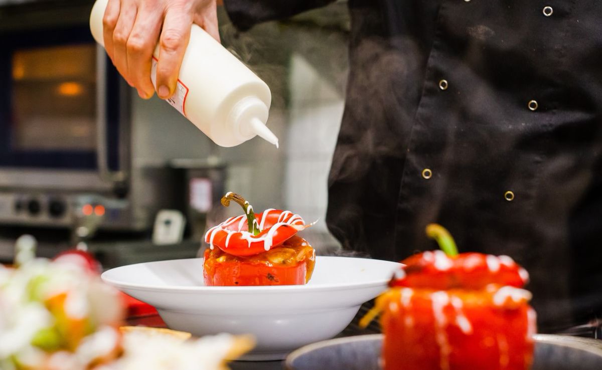eaterypulse's tweet photo. More than three-quarters of consumers will let restaurants do holiday cooking https://t.co/crvaW10jK6 #restaurants #restaurantnews #consumertrends #diningtrends #holidaydining #holidays2022 @WeRRestaurants https://t.co/m1xmlgSpbQ