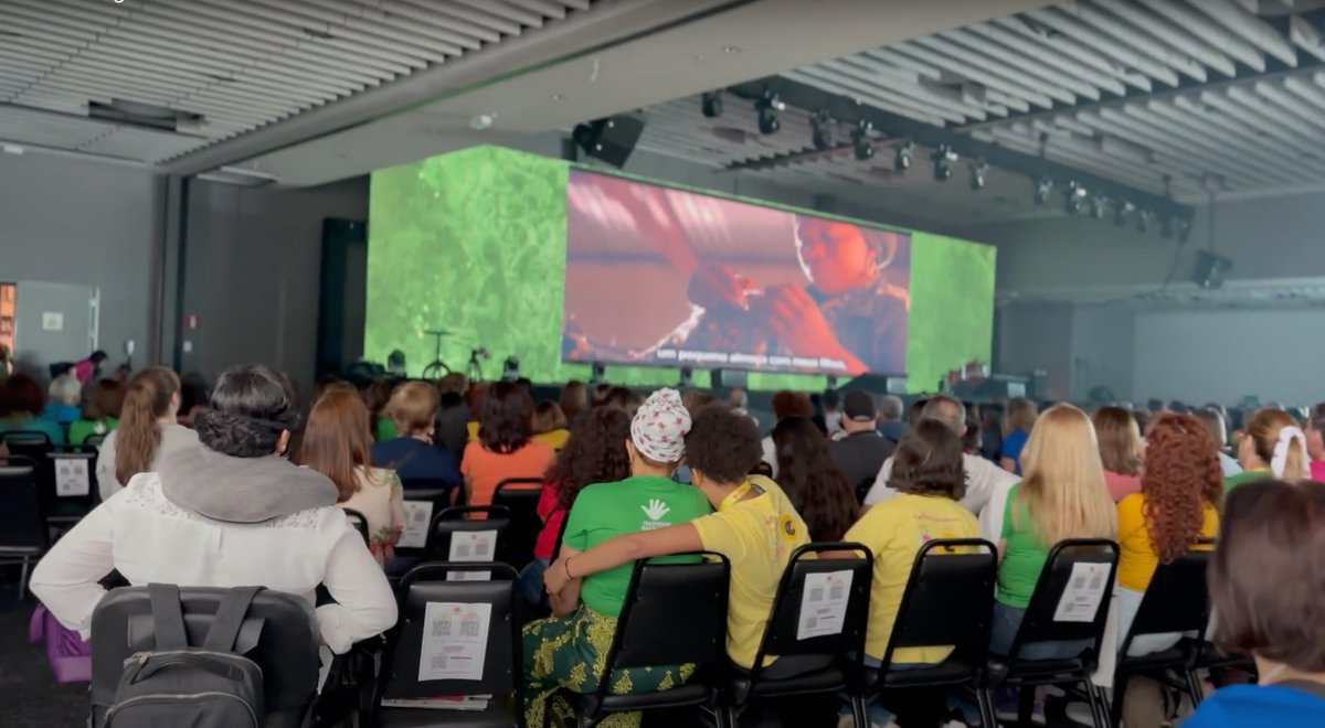 SplicerFilms's tweet image. After two years of remote collaboration, we had the pleasure of meeting #FindingUbuntu’s protagonist, Maick Mutej, in person at the Fraternity without Borders conference in Brazil. It was a special weekend! 

#FindingUbuntu #SplicerFilms #documentary #Brazil