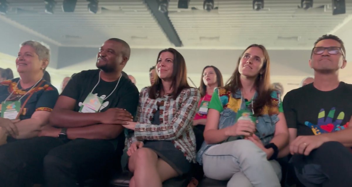 SplicerFilms's tweet image. After two years of remote collaboration, we had the pleasure of meeting #FindingUbuntu’s protagonist, Maick Mutej, in person at the Fraternity without Borders conference in Brazil. It was a special weekend! 

#FindingUbuntu #SplicerFilms #documentary #Brazil