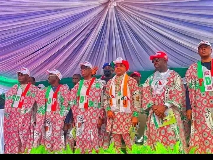 johnafo1986's tweet photo. Thank you Osun! 

#RecoverNigeria #AtikuInOsun https://t.co/4CAYnxrutN