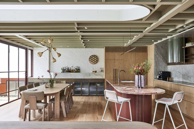 Liberating space: Rosso Verde dlvr.it/Sf1qVM