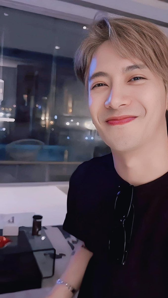 gukziiwy17's tweet photo. @JacksonWang852 เนี่ย พี่ก็น่ารักขนาดนี้ พิมภาษาไทยด้วย ไม่ให้รักยังไงไหว รักพี่แจ็คมากจริงๆ ขอบคุณที่ทำเพื่อคนไทยจริงๆ ขอบคุณที่เลือกประเทศไทยเป็นที่แรก ขอบคุณมากๆ ค่ะ หือๆๆๆๆๆๆ😭🙏 https://t.co/NSNfyfFihq