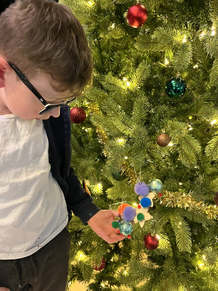 BarbaraBoertien's tweet photo. @FionaWr59984920 @AlmondHousing Glad you all enjoyed it🎄managed to get a few photos including the best Xmas tree decoration ever made! Your boy was so proud of his creation 🙌 #GrowingTogether https://t.co/MQqIQ6NfLx