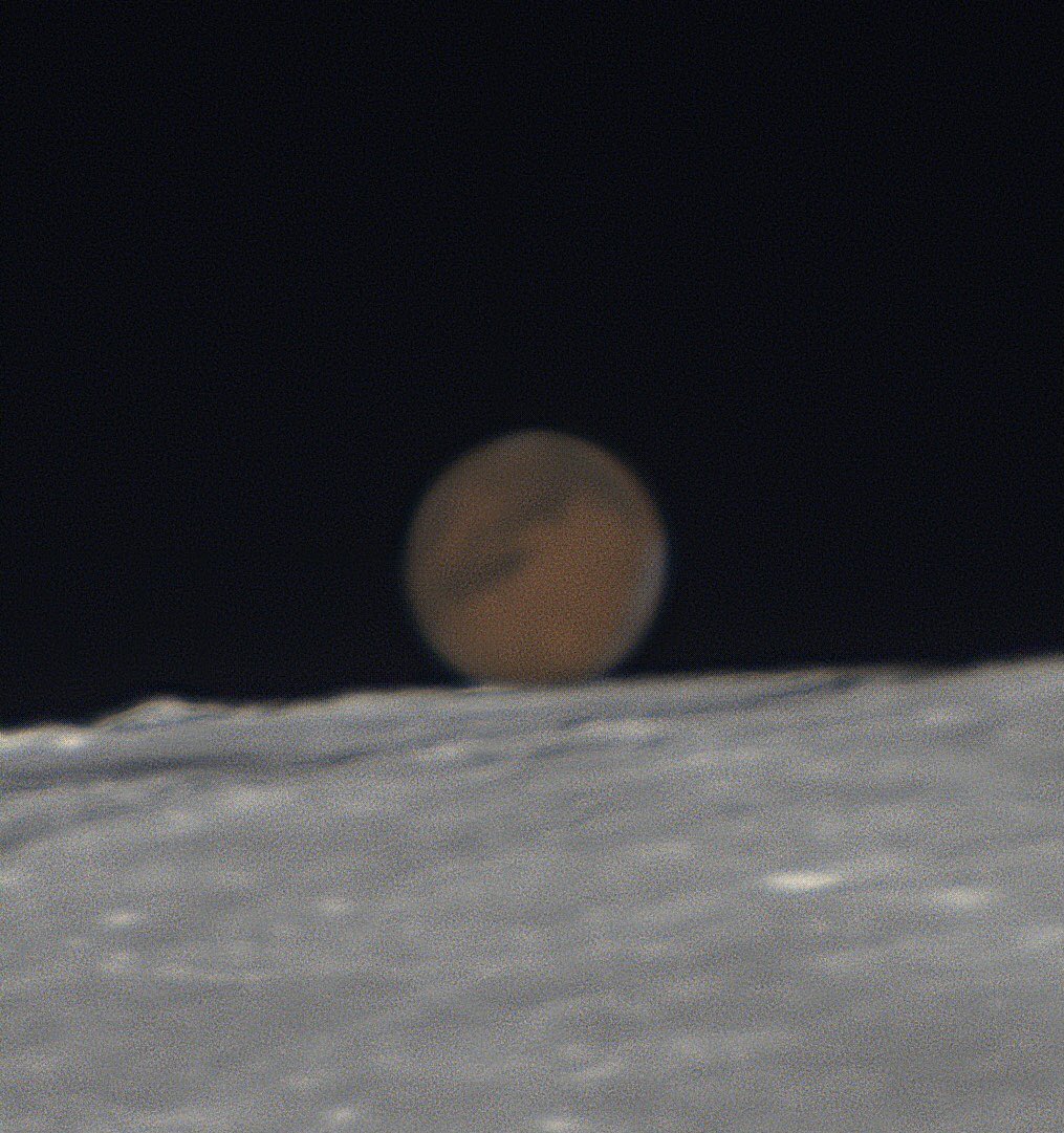 tw__astro's tweet image. Very (very) brief process. 100-frame stack and sharpen. Much better to come of it. What an event!