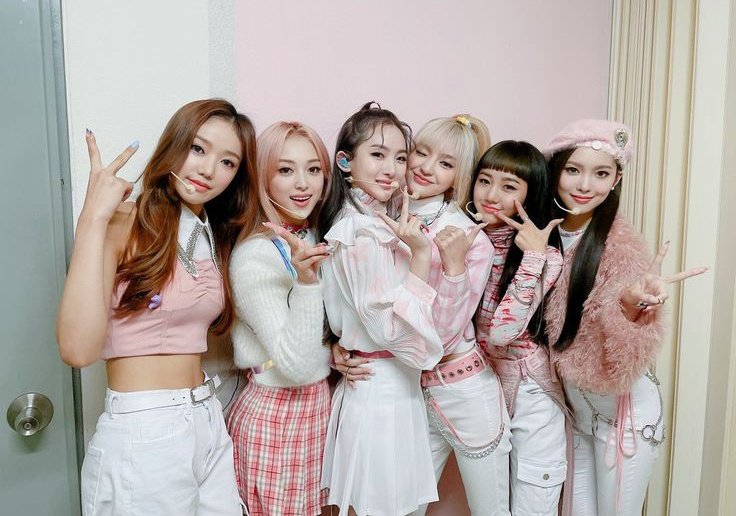 bugabooarchive's tweet photo. Thank you so much for the fun memories you gave us. Rainboos always been proud of you. Hope the best for you. Always love and support bugAboo. We hope can see bugAboo again as 6 members. Remember you always have the Rainboos! 💗🌈 

#ThankYouBugAboo https://t.co/xLIGVxP7we