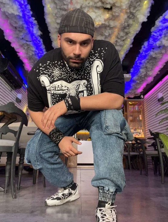 Hey world, when you were busy with the news of ambolish of the so-called morality police, the Islamic Republic executed 23-year-old #MohsenShekari.
#MahsaAmini