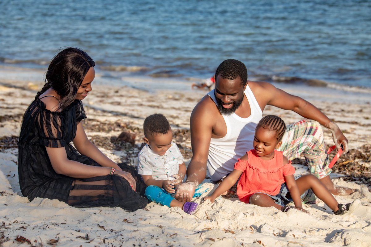 PrideInnParadis's tweet photo. We live for long weekends😃!! Relax on the sandy shore🏖️, have a blast in the aqua park💦, and a dip in the pool🏊‍♀️. There’s fun for all the family💃. 

Call☎️ 0709 374000 to make your reservation. 
#longweekends #jamuhuriday #weekendplan #weekendgetaway✈️ #prideinnparadise https://t.co/J2BUwmN8pr