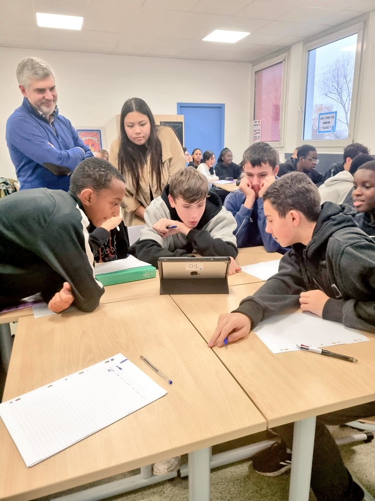 Prof_de_Pagnol's tweet photo. Mardi c'était la première rencontre avec les étudiantes de la Sorbonne et nos 3èmes de la classe #cordéesdelaréussite. 
@missguilloteau et moi avons été RAVIES et ENTHOUSIASTES. 
Vivement le prochain échange !

Merci les filles, @leReseauAsso et @AlexHascoet

Vive la promo "Sor4" https://t.co/H2UITgxqYA