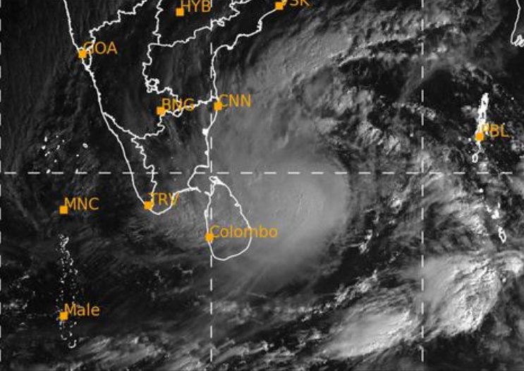 TyphoonTCX's tweet photo. The deep depression monitored by the IMD in the Bay of Bengal has earlier intensified into a Cyclonic Storm; naming it #Mandous. It is the third named system this season, after #Asani and #Sitrang. Current winds were at 35 kn and central pressure at 1000 hPa.
#tropics #wxtwitter https://t.co/ZbBd4H6Q2a