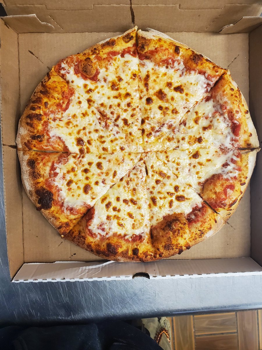 VocelliB's tweet photo. Pepperoni or cheese?
Choose but choose wisely https://t.co/dlcAxmbBj3