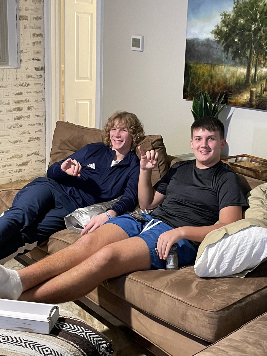 CoachSchedule's tweet photo. The fellas enjoying night one! #proudcoach #WhatWeDoInLifeEchoesInEternity #ThreeRules #MissionVision https://t.co/5SJMFTMG2Q