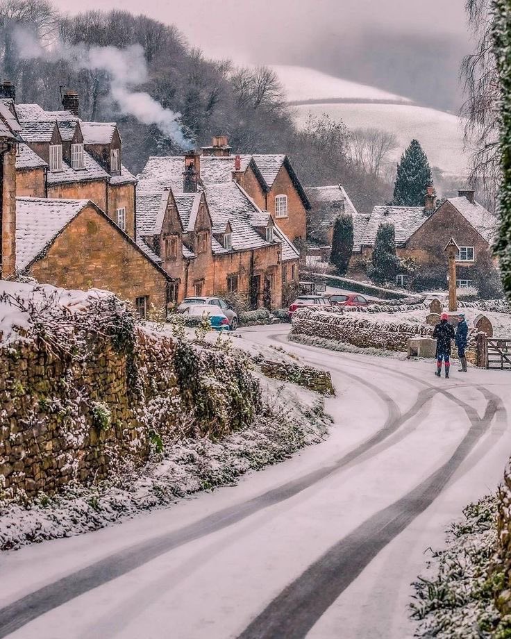 Good morning, have a beautiful day

(Costwolds,England,📷Pinterest)