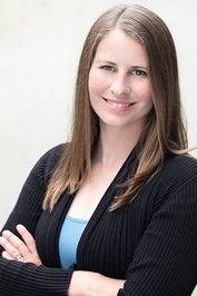 New! #AuthorInterview w/ Heidi Lang (who often co-writes middle grade fantasy with <a href="/ktbartkowski/">Kati Bartkowski</a>) where she talks about her newest #mglit contemporary book OUT OF RANGE and what keeps her striving: karenbmccoy.com/out-of-range-b… #kidlit