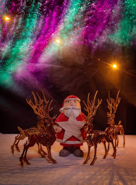MoYustore's tweet photo. build a metal santa with Christmas Deer. 🎄🎄🎄🎄 https://t.co/nW4WpVxjhY