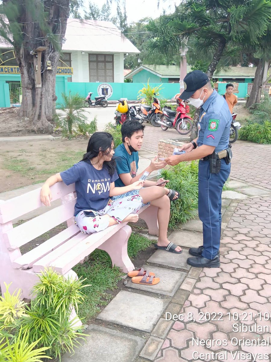 SibulanMPS's tweet photo. #LifeisBeautiful
#KaligtasanNyoSagotKo
#TulongTulongTayo
#MKKequalsK
#PNPKakampiNyo
#TEAMPRO7
#4CsonCSOP
#BisdakCops
#SibulanMPS https://t.co/k41KNVOUQT