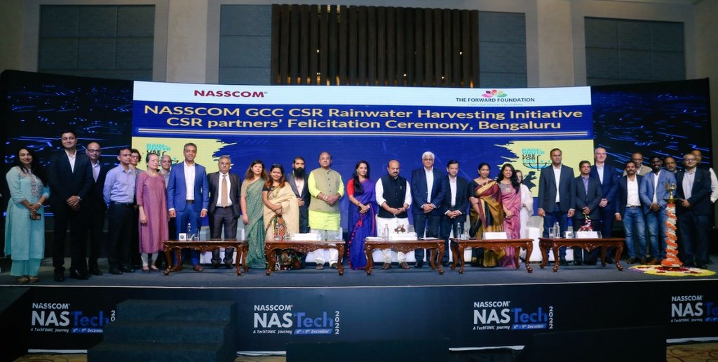 debjani_ghosh_'s tweet photo. Fantastic effort by @nasscom #GCC members n #ForwardFoundation to run a #RainWaterHarvesting project in govt schools in Blr. Over 27,664,484L water harvested and a scalable model built! Thank u Shri @BSBommai for taking the time to recognize their work n encourage us to do more🙏 https://t.co/dv4u9jVYth