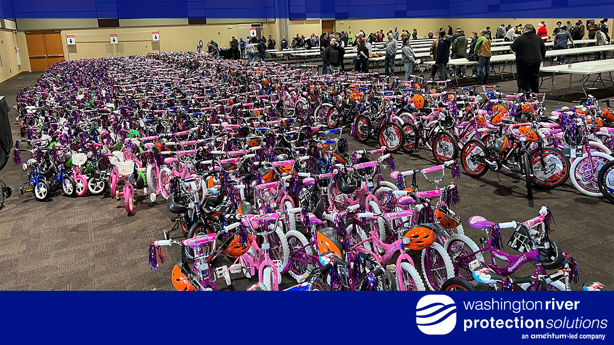 WRPS is honored to support @ua_local598 with its annual Bike Build! This year more than 1200 volunteers assembled about 1600 bicycles, including installing training wheels, inflating tires, and equipping each bike with a helmet.
