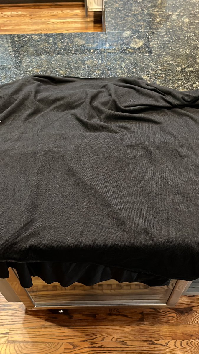 Feeling bamboozled:  Ordered this "cape???" and IDK what the "other" thing is from <a href="/chicmeofficial/">Chicmeofficial</a> and they offered me 10% refund. The seam isn't even finished on it.  I've never heard of such a policy!?!  Steer clear from ChicMe!!  I've learned my lesson.