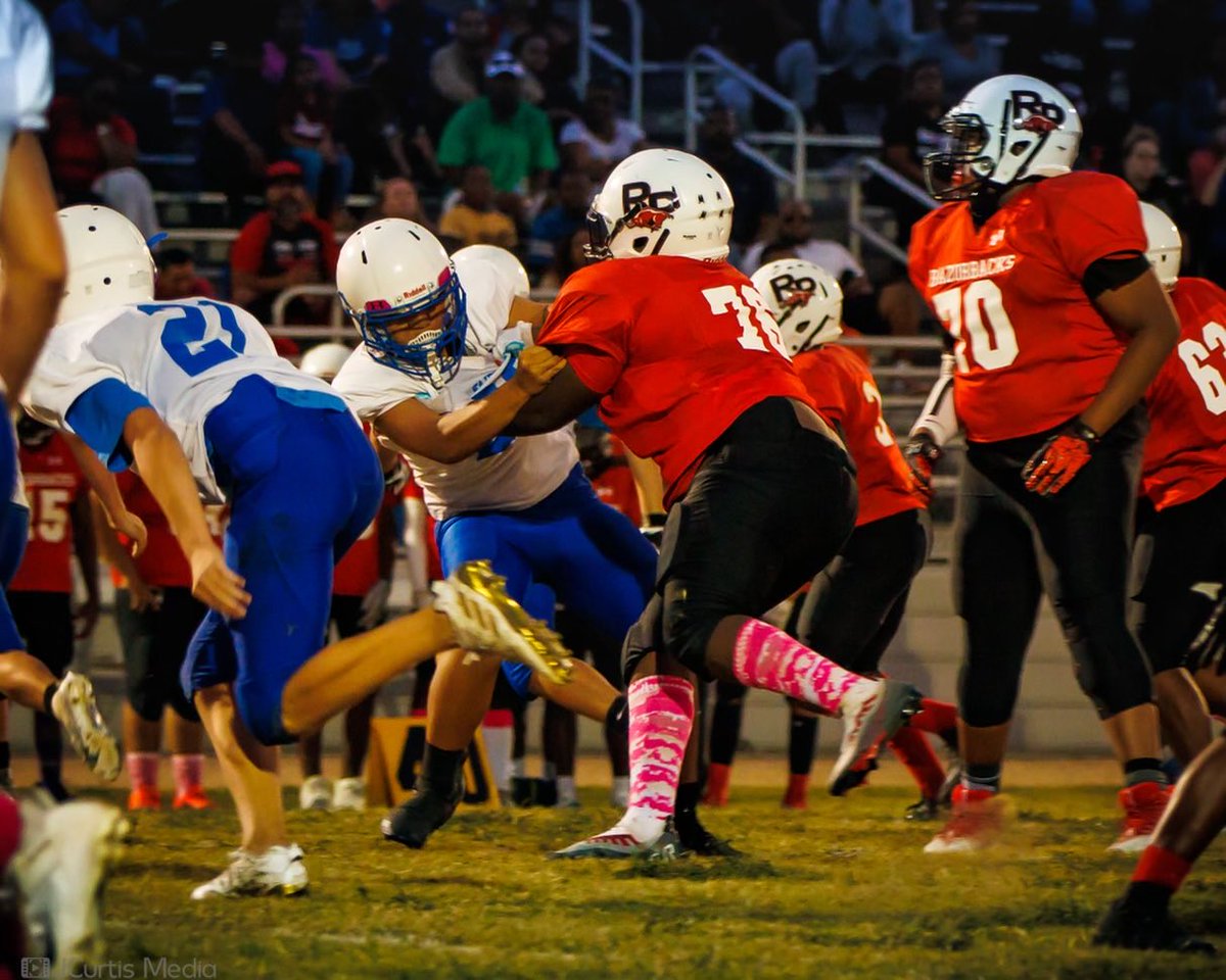 guesslsd1227's tweet photo. #Putyourhandsonsomething #O-Line #D-Line #BigMir #getem 🏈@BigMir2027 📸@MediaCurtis #76 https://t.co/D7c3df4qMi