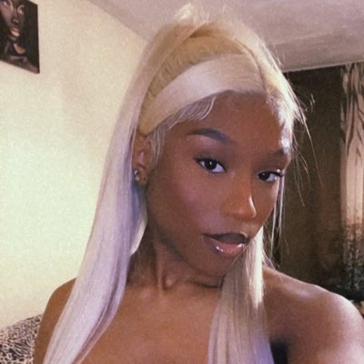 richcaandy's tweet photo. #NewProfilePic https://t.co/eOXpeLTMiN