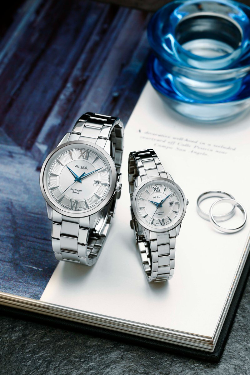 AlbaWatches's tweet photo. Wish you and your family a peaceful and wonderful new year eve.
Model# AS9N77X1 (Men) and AH7AL3X1 (Women)
#Albawatches #ALBA #Giftforher #womenstyle #womensfashion #couplewatches #menwatches #menstyle #mensfashion #GiftForHim #Japanstyle
#happynewyear2023 https://t.co/n4aOXKkCQg