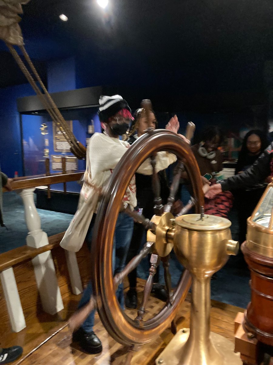 Schutter227's tweet photo. Some fun from MSI Chicago today with the Rich Township Raptor IB DP students! #richinstudentssuccess #MSIChicago #RaptorsIBDP
#MSIHoliday https://t.co/FD0QWGPom4