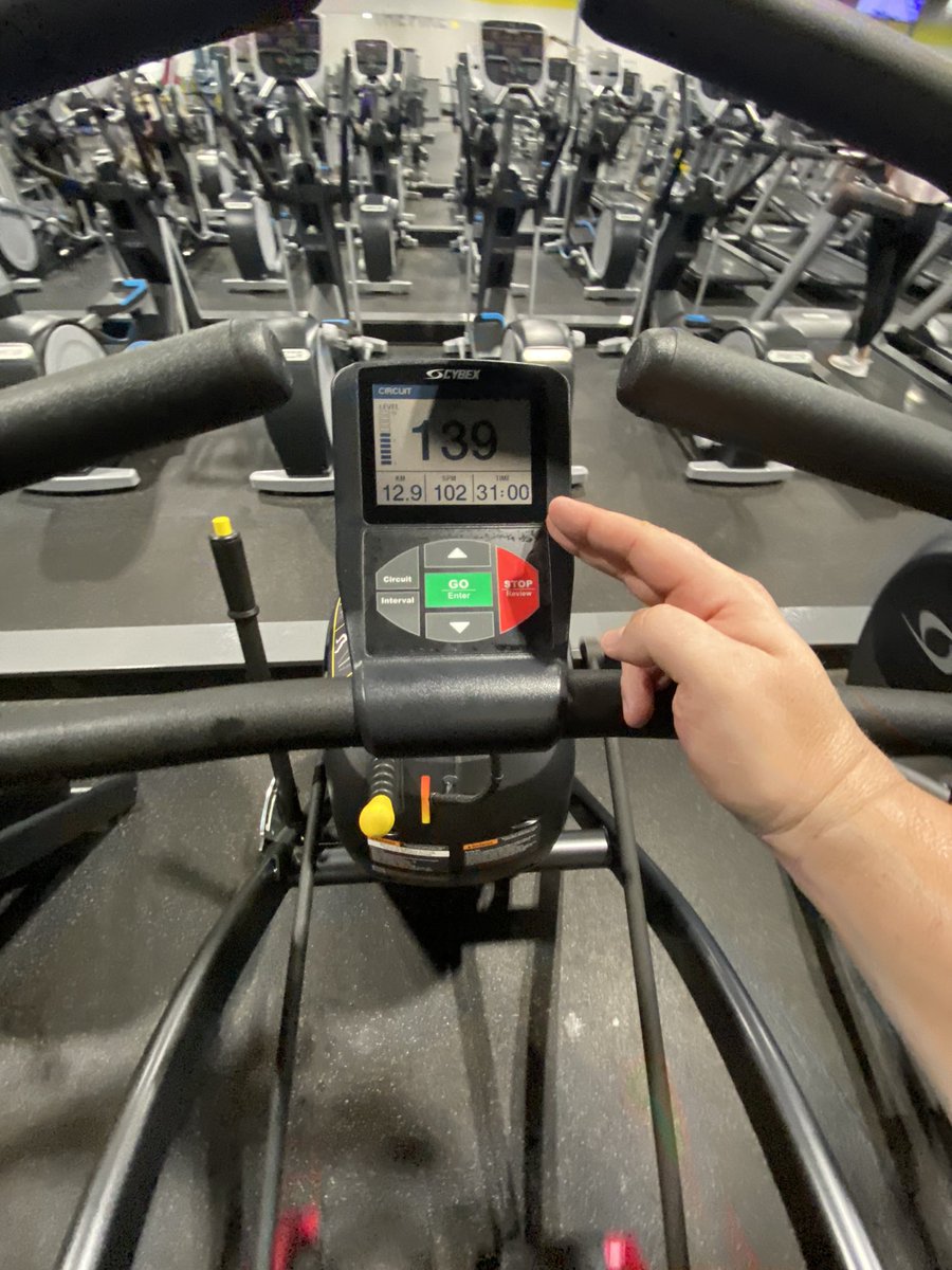 AwesomeTexaz's tweet photo. Another evening session! At 31 minutes but prob end at 45 mins. Love y’all, lets get this! #streamerhealth #dadhealth https://t.co/oJ57x7HkDx
